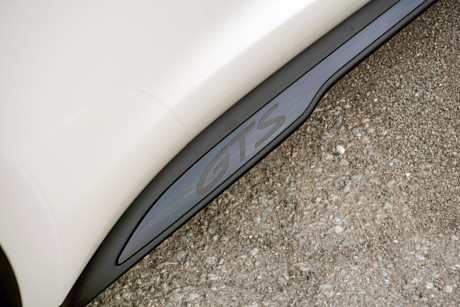Editorial 2023 porsche taycan gts 230927 09 di