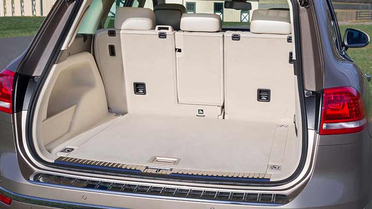 vedere portbagaj Volkswagen Touareg