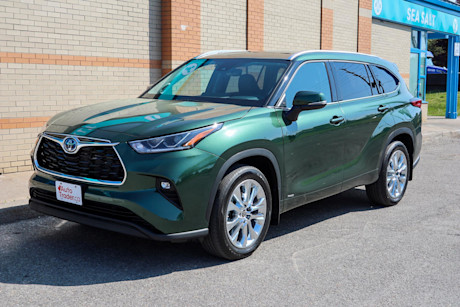 Editorial 2023 toyota highlander hybrid limited td 230721 04 jm