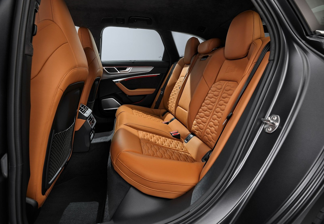 audi-rs6-avant-seats