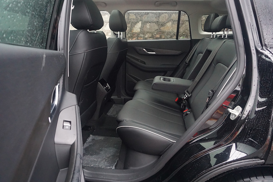 2026 Chery Drive - NF - DI - 261027 - 12.jpg