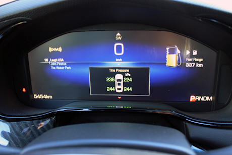 Editorial 2015 cadillac cts 36l awd premium dh 21