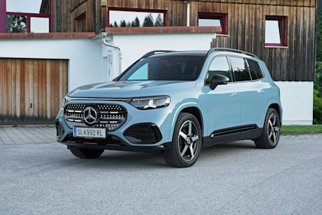 1 titelbild mercedes-benz-glb-250+-eq-2026