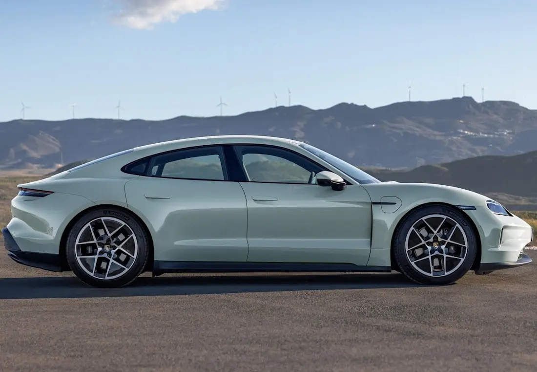 Porsche-Taycan-2025 3