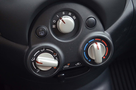 Nissan Micra S 2019 : essai routier Body Image