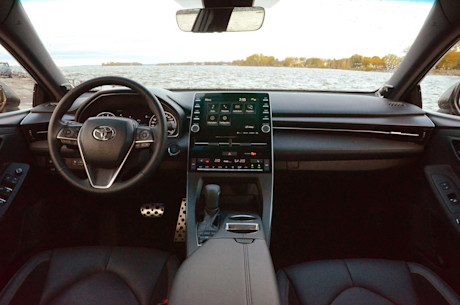 Essai routier : Toyota Avalon 2019 Body Image