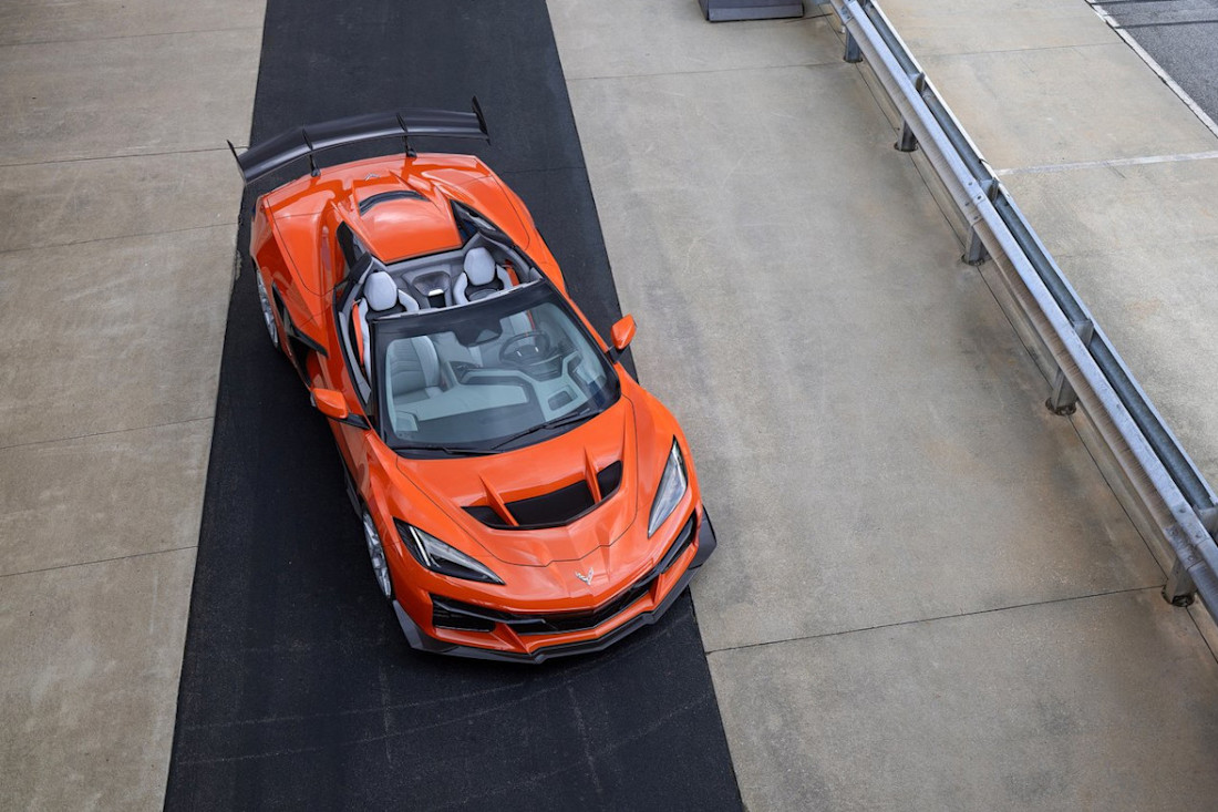 Chevrolet-Corvette-ZR1X-2026 (1).jpg