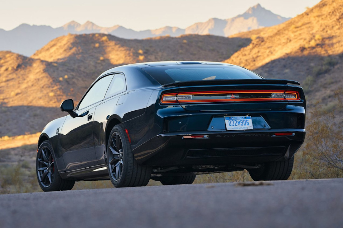 Dodge-Charger_Daytona-2024 (3).jpg