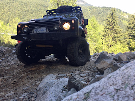 Editorial 2000 land rover defender 110 scott pelly 12