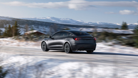 tesla-model-3-standard-rear-b61818-90f81e-2-e290d3-224461-481580