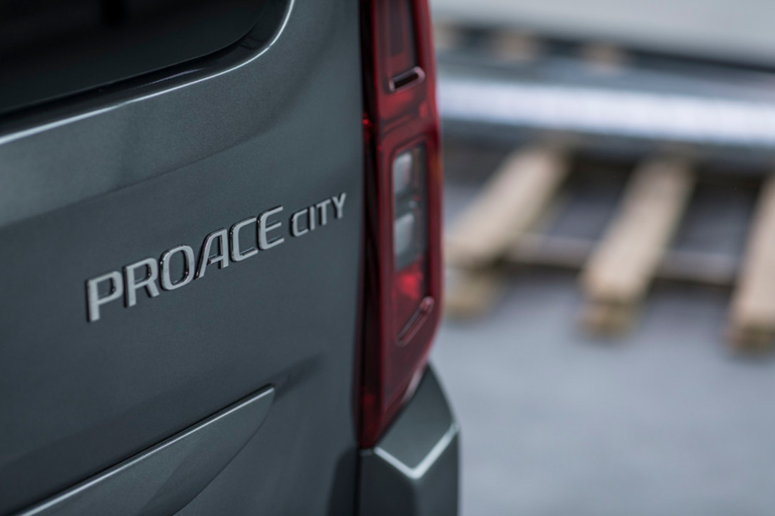 Toyota PROACE CITY VERSO (21).jpg