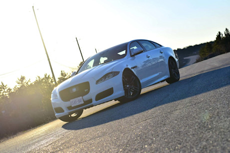 Editorial 2018 jaguar xjr 575 03 jp