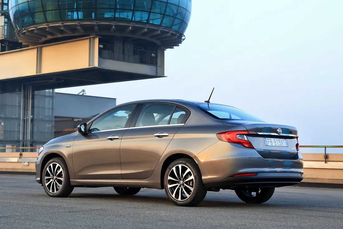 fiat tipo 4-door fiat tipo 4-door