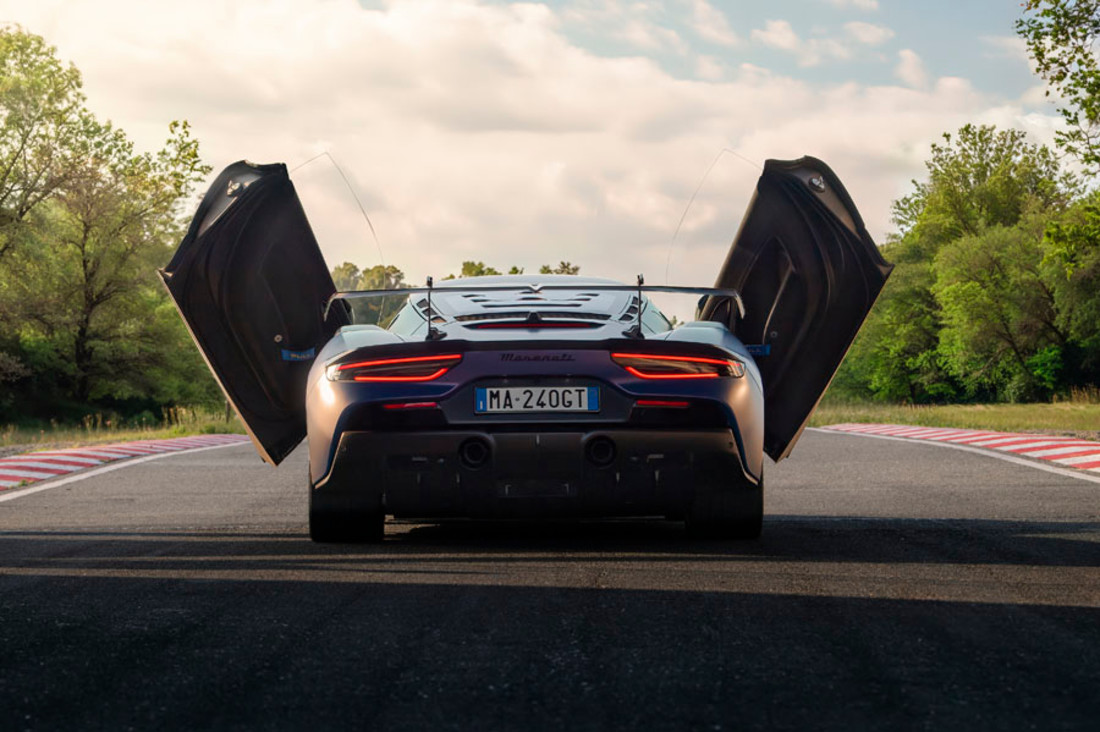 Maserati GT2 Stradale (4).jpg