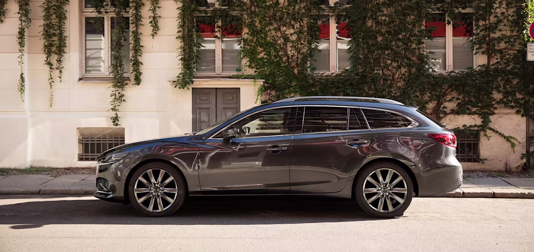 mazda-6-kombi-grey-side