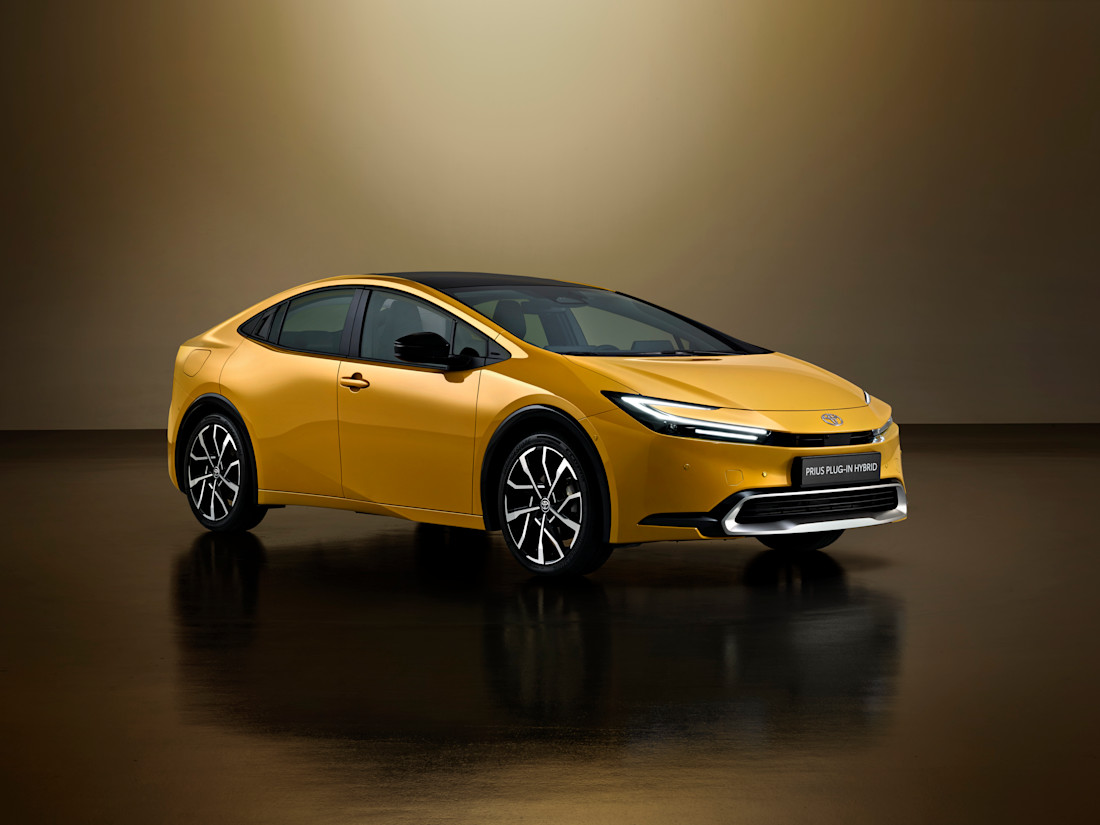 2022+-+PRIUS+PLUG-IN+HYBRID+3