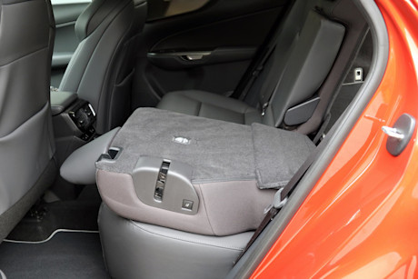 Editorial 2024 lexus nx 350 f sport series 3 td 231120 32 jm