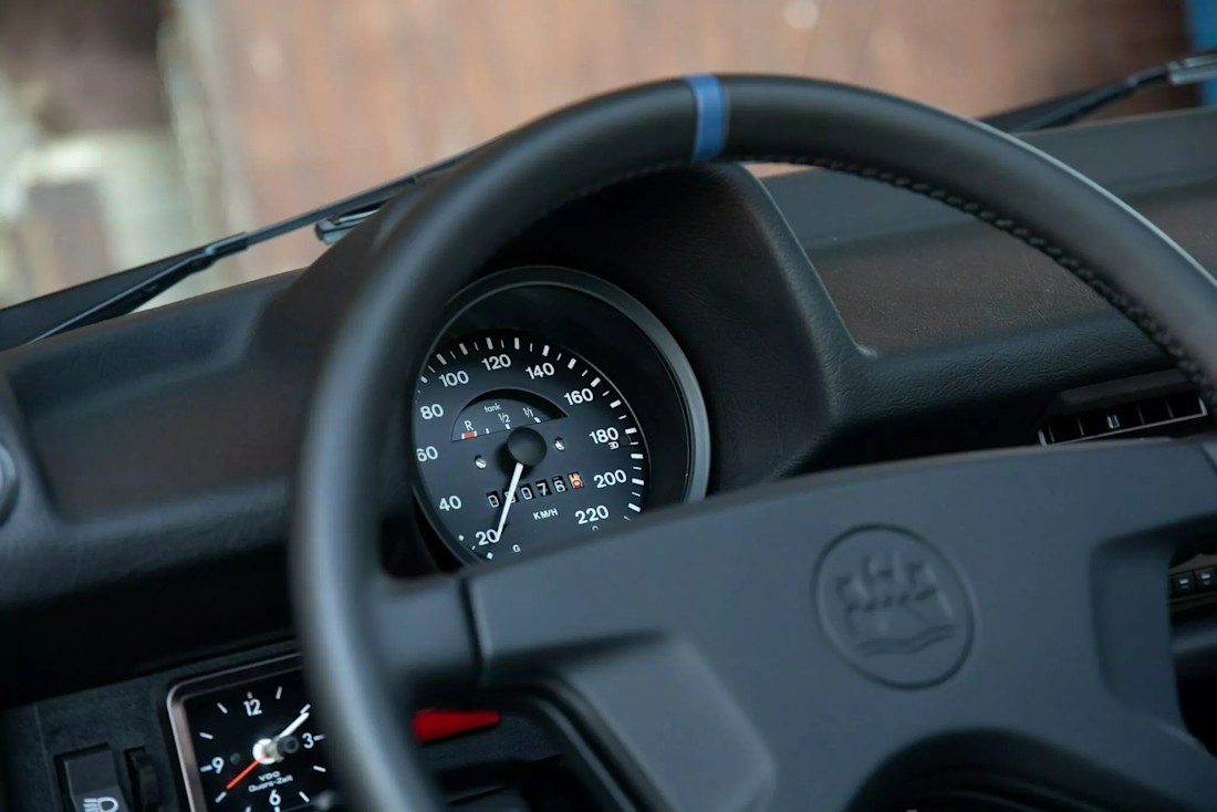 Volkswagen-escarabajo-restomod-Knepper-RSE-2025 (13).jpg