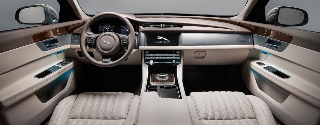 jaguar-xf-sportbrake-l-03