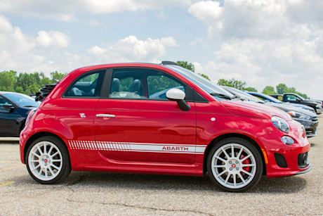 Editorial 2015 fiat 500 abarth cabrio ms 02 2153
