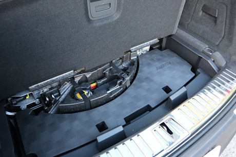 Editorial 2024 porsche cayenne s e hybrid td jm 241118 30