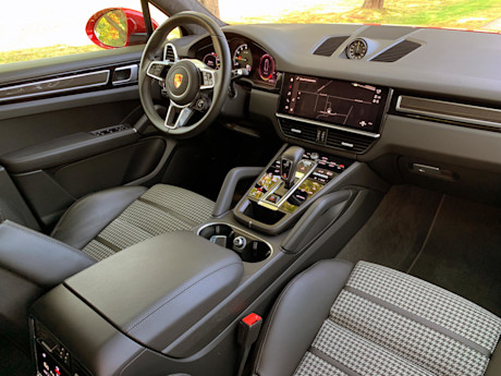 Editorial 2022 porsche cayenne e hybrid coupe 19 mg