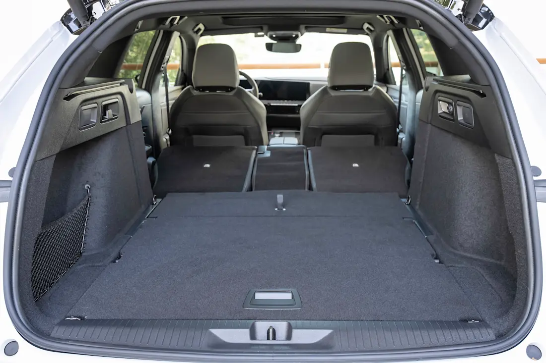 Opel Astra SP MHEV Wei 00039