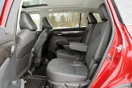 Editorial 2022 toyota highlander limited 12 sha