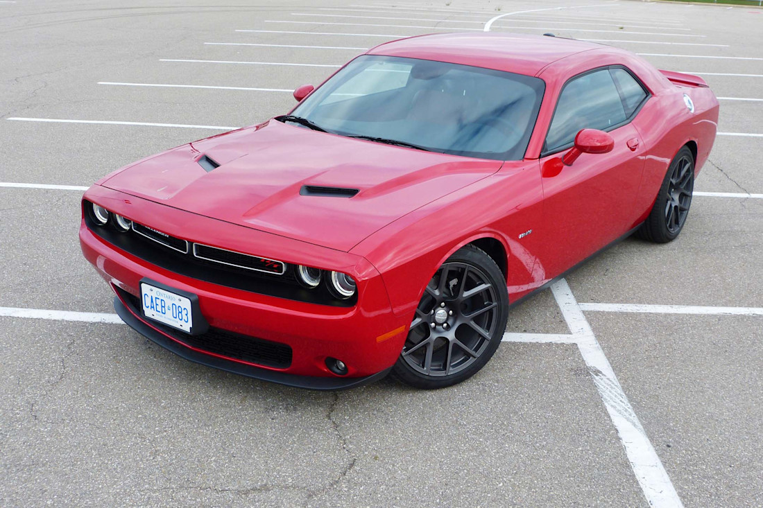 Editorial 2016 dodge challenger rt mopar 05 jb