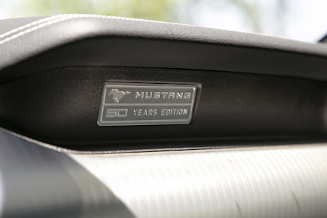 Editorial 2015 ford mustang gt convertible premium jw 35