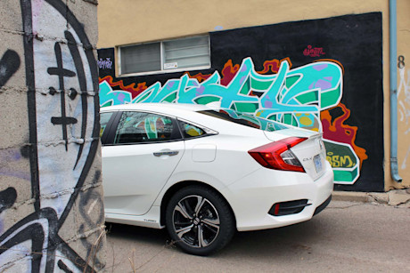 Editorial 2016 honda civic touring pb 04