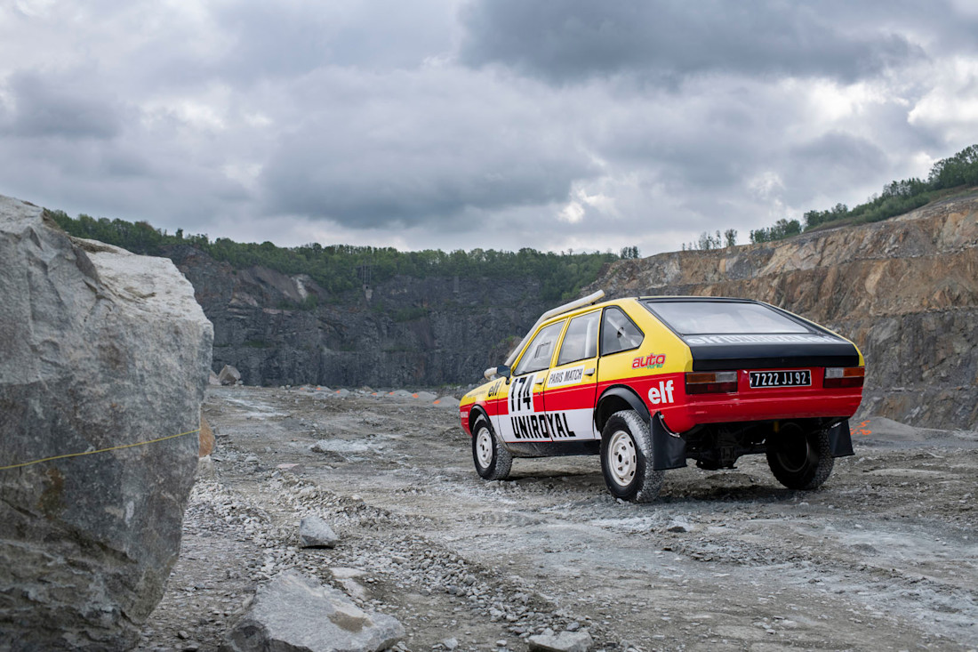 Renault_20_Paris_Dakar-24.jpg