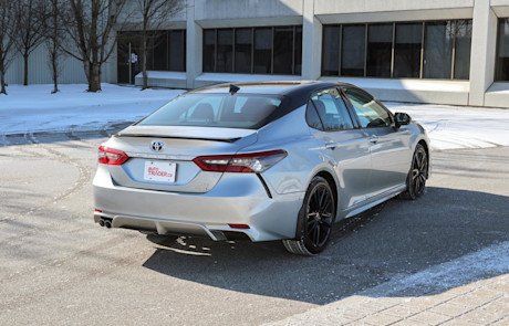 Editorial 2021 toyota camry hybrid xse 08 jm
