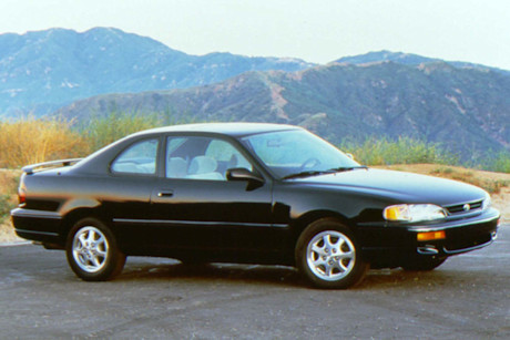 Editorial 03d 1995 toyota camry coupe