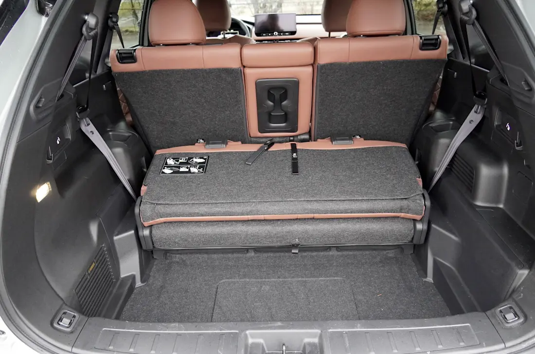 Mitsubishi-Outlander-GT-2026 (25)