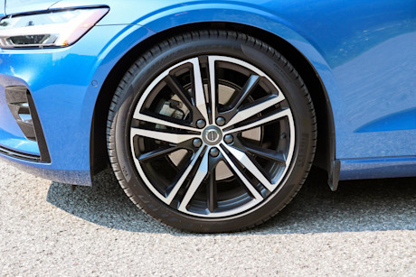 Editorial 2021 volvo v60 t5 awd r design 12 jm