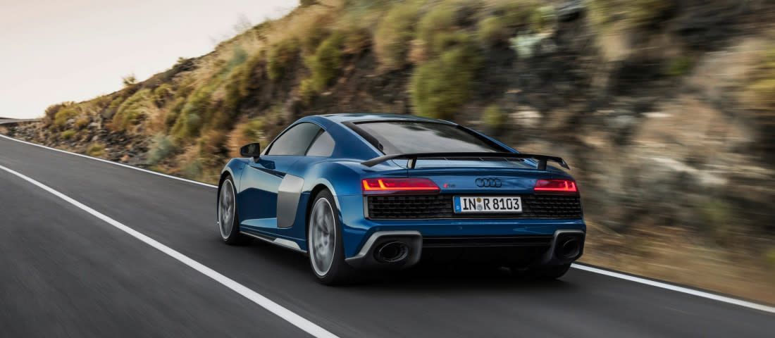 audi-r8-v10-back-1100