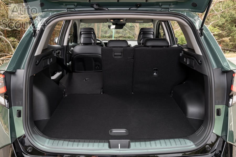 KIA SPORTAJE PHEV_050(1).jpg