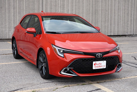 Editorial 2023 toyota corolla hatchback xse td 230901 03 jm