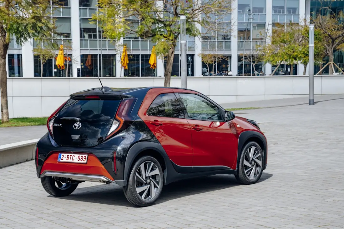 10-betaalbare-autos-2023-11-toyota-aygo-x 10-betaalbare-autos-2023-11-toyota-aygo-x
