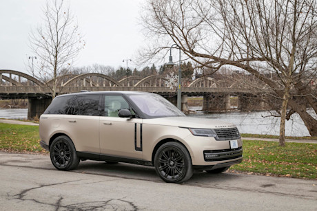 Editorial 2022 land rover range rover p530 first edition 04 jw