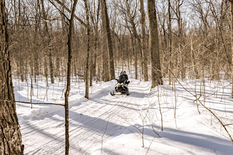 Editorial snowmobiling 101 09 dw