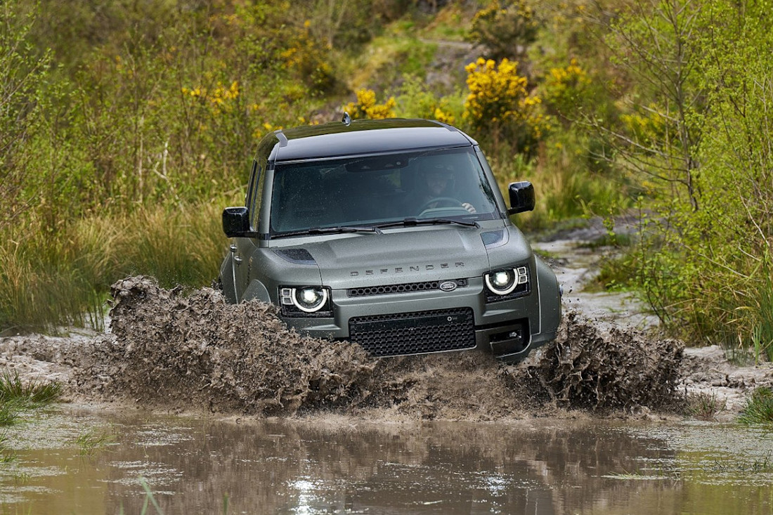 Land_Rover-Defender_Octa-2025 (3).jpg