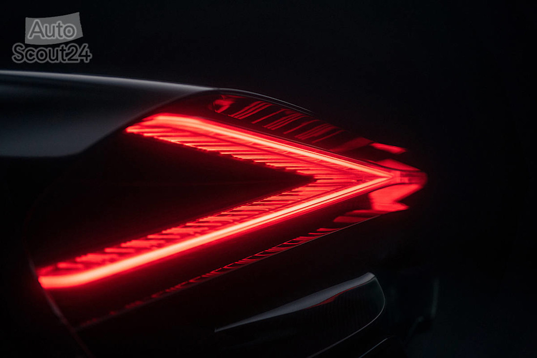 Bugatti W16 Mistral 2022 (8).jpg