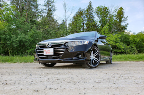 Editorial 2021 honda accord hybrid touring 03 sw
