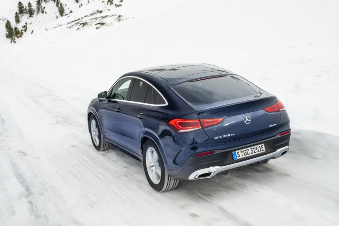 Das SUV-Coupé Mercedes-Benz GLE 350 ist ein Ableger der E-Klasse von Daimler und ab circa 85.000 Euro zu haben.  Das SUV-Coupé Mercedes-Benz GLE 350 ist ein Ableger der E-Klasse von Daimler und ab circa 85.000 Euro zu haben.