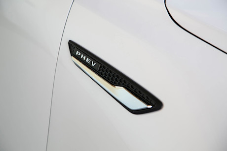 Editorial 2024 mazda cx 90 phev 08 jw
