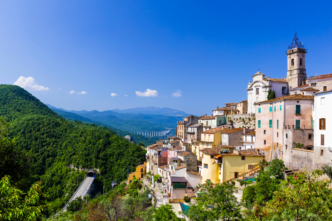 Bollo auto Abruzzo 2025: Pagamento, calcolo e verifica