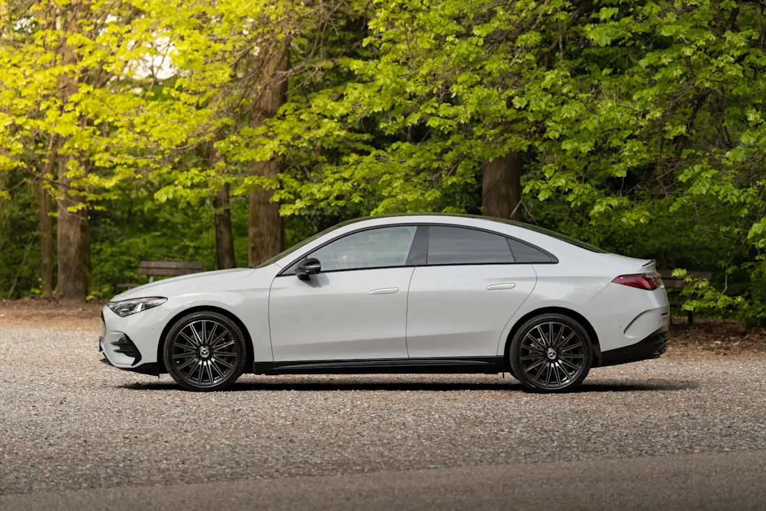 mercedes cla laterale