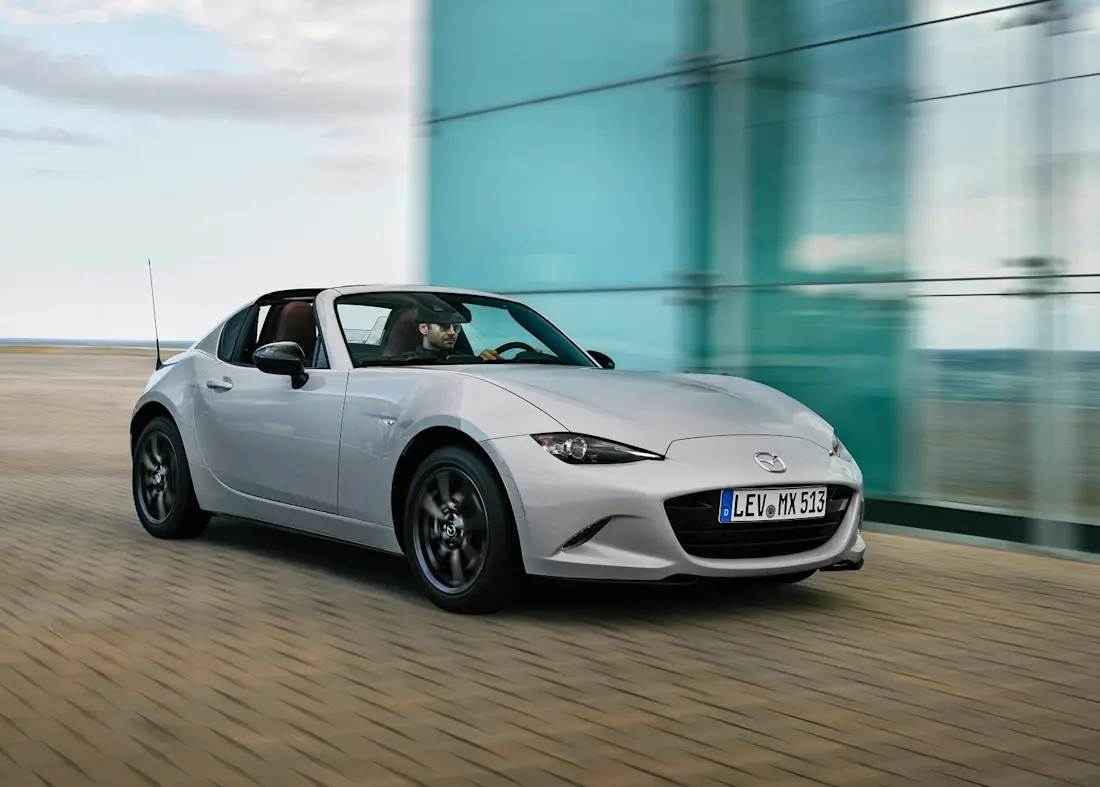 mazda-mx-5-rf-white-front mazda-mx-5-rf-white-front